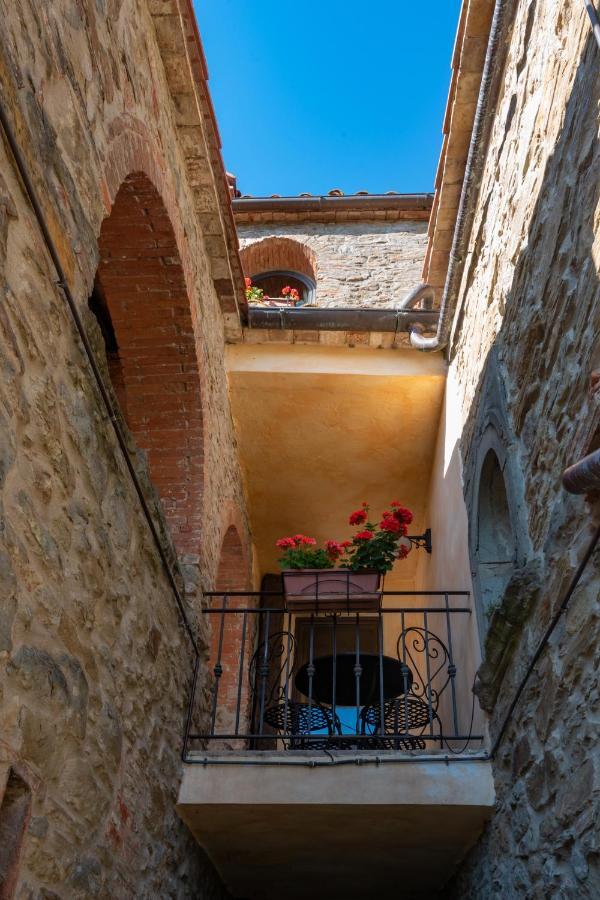 Вілла Monastero San Silvestro Кортона Екстер'єр фото